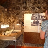 Exposition "Mémoires de Grands-Bois, Les Calbanons de La Cafrine"